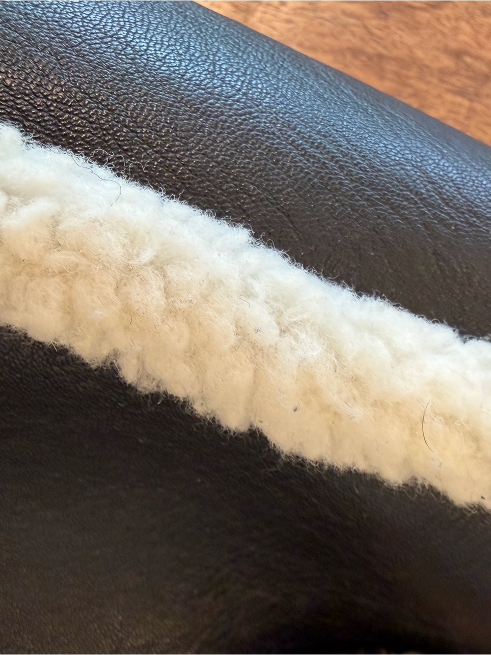 Vintage Havana Black Tote with Cream Shearling Trim and Star Accent - Picture 8 of 8